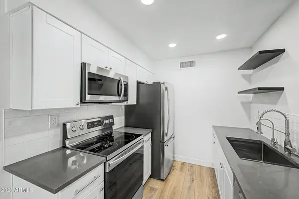 5631 S Bounty Court #B, Tempe, AZ 85283