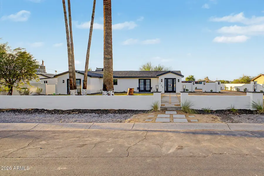 720 E Desert Lane, Phoenix, AZ 85042 - #2