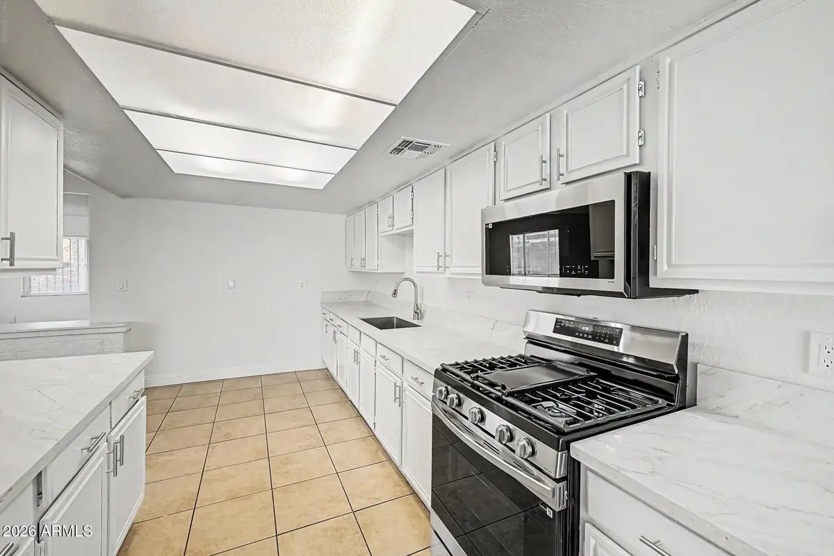 1621 N 37th Drive, Phoenix, AZ 85009 - #1