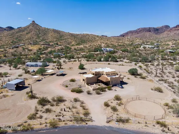 26532 N Gossner Road, San Tan Valley, AZ 85144