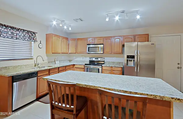 3721 W Calavar Road, Phoenix, AZ 85053
