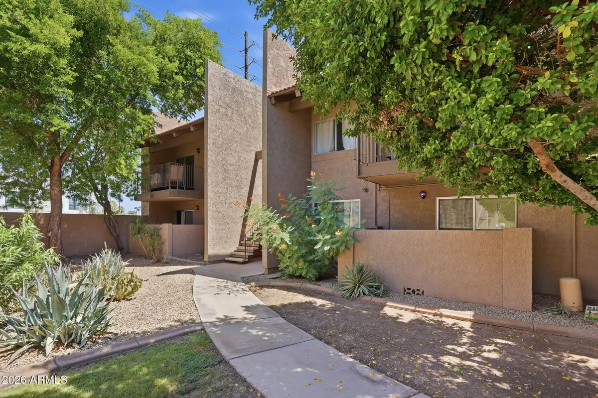 5525 E Thomas Road #C2, Phoenix, AZ 85018 - #1