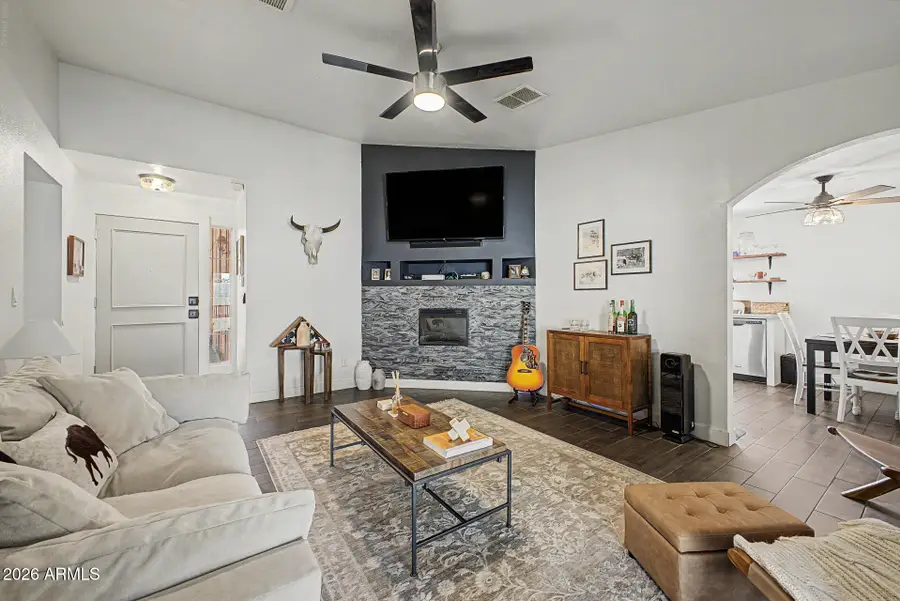 4640 N 77th Drive, Phoenix, AZ 85033 - #3
