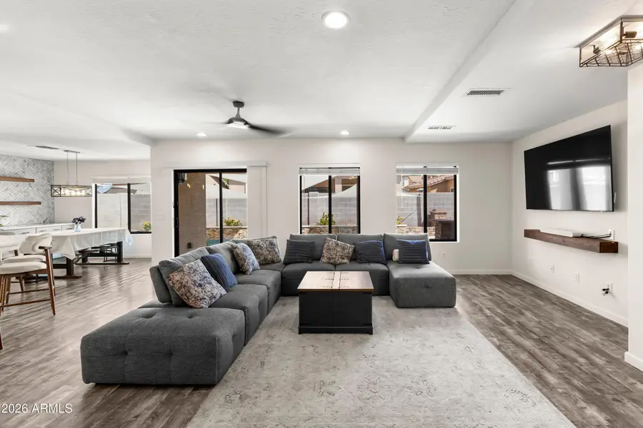 2272 E Cochise Avenue, Apache Junction, AZ 85119 - #3
