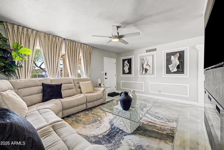 4301 N 81st Avenue, Phoenix, AZ 85033 - #3