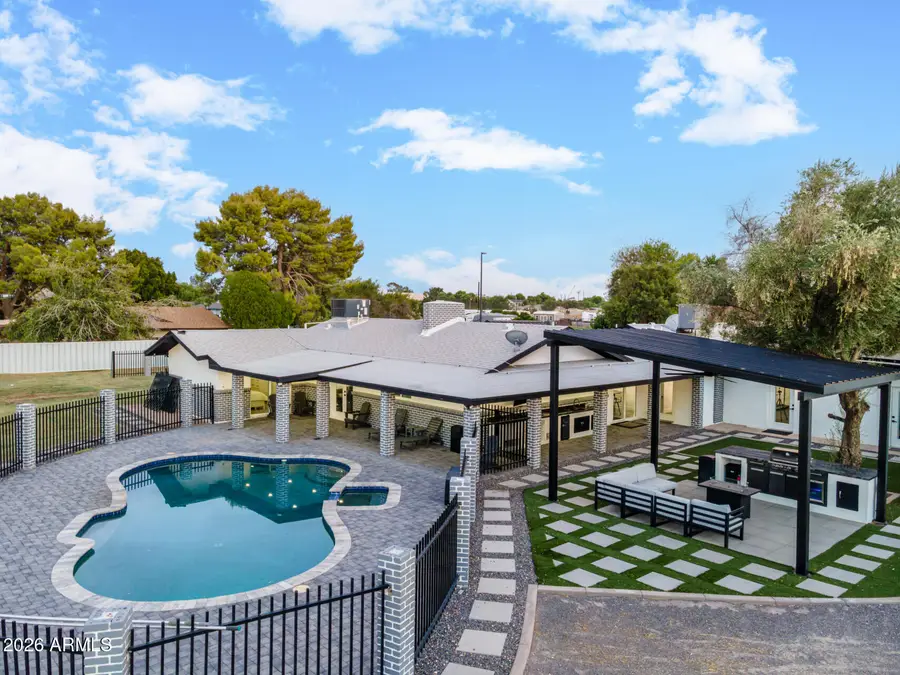1040 W Encinas Street, Gilbert, AZ 85233 - #2