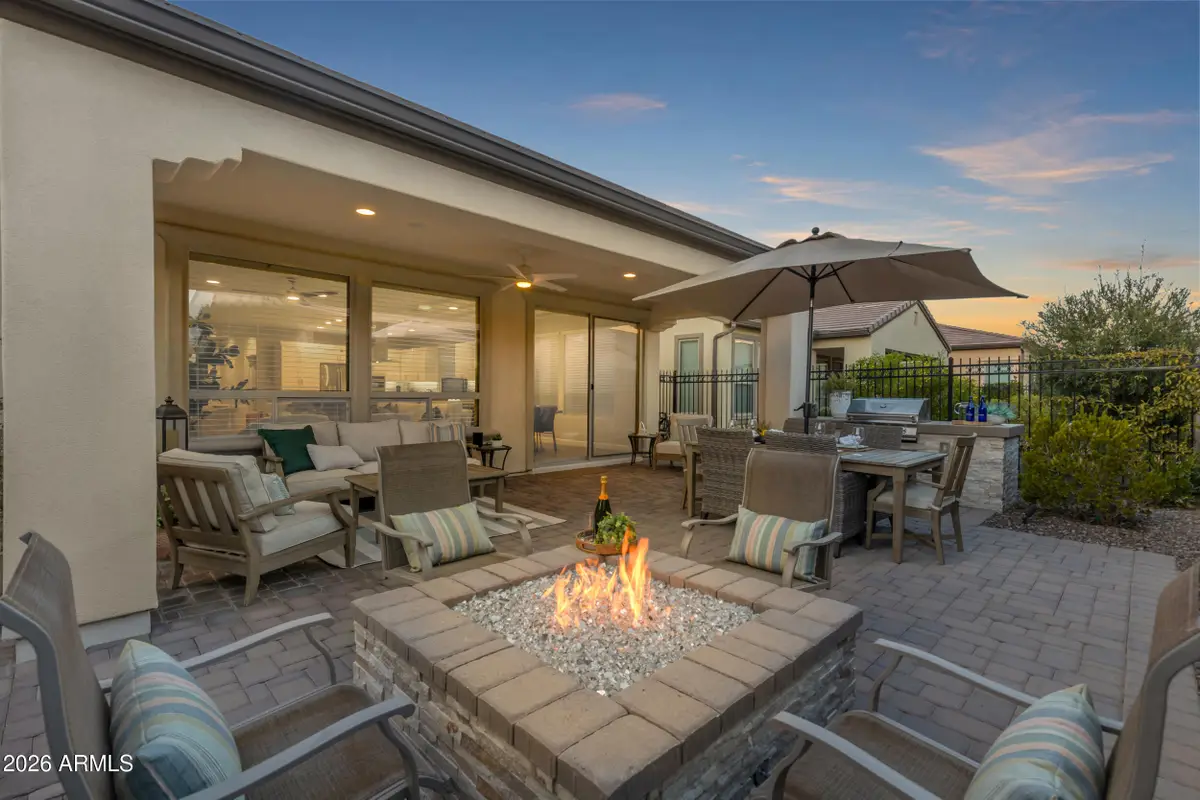 363 E Veterans Way, Queen Creek, AZ 85140 - #1
