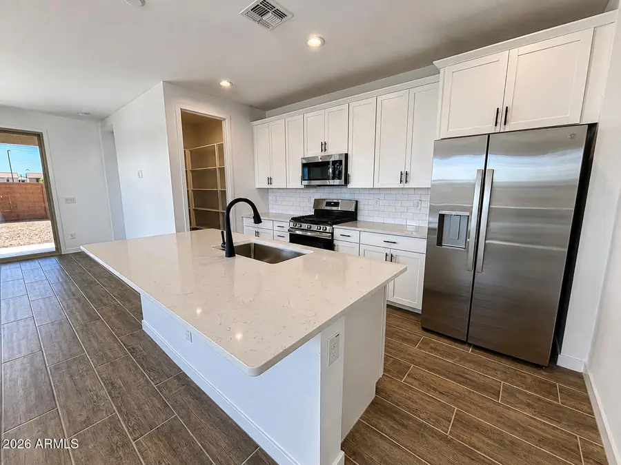 8015 W Eaton Road, Phoenix, AZ 85035 - #2