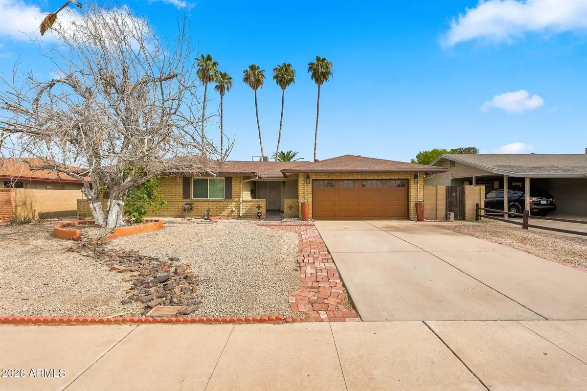 4002 W Augusta Avenue, Phoenix, AZ 85051 - #1