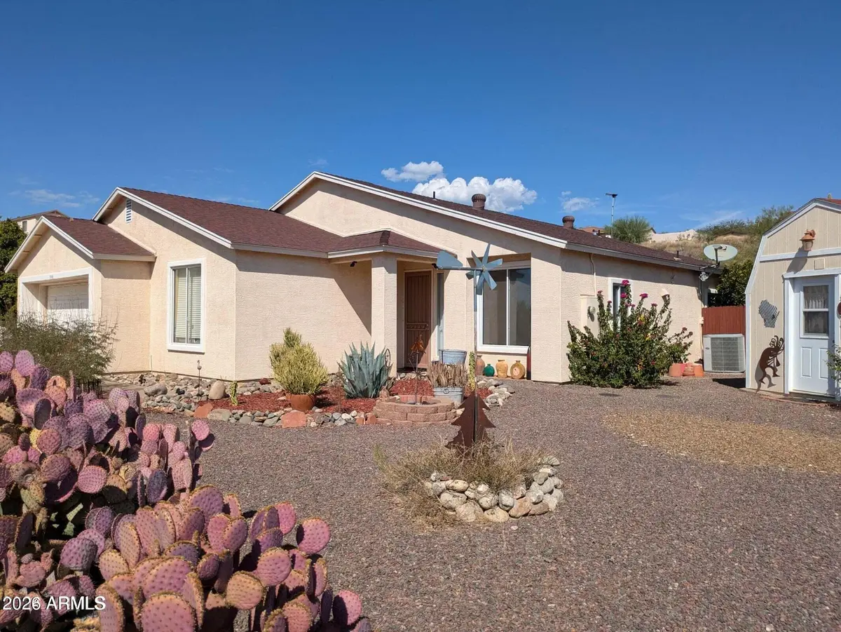 19440 E Indian Hills Drive, Black Canyon City, AZ 85324 - #1