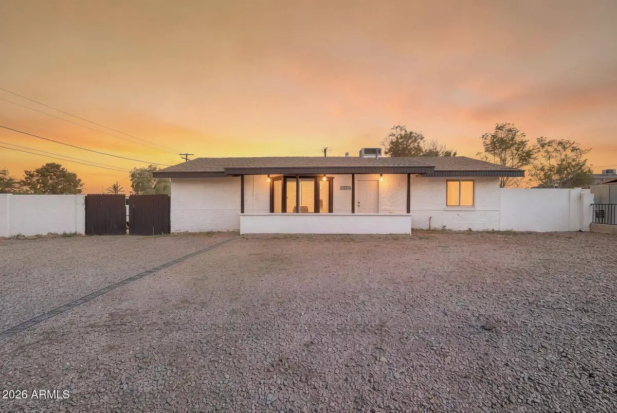 1124 W Cochise Drive, Phoenix, AZ 85021 - #1