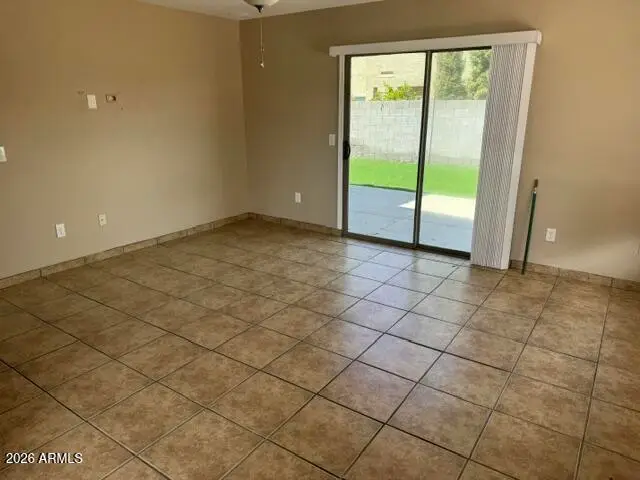 612 E Racine Place, Casa Grande, AZ 85122 - #3