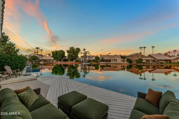 521 S Marina Drive, Gilbert, AZ 85233