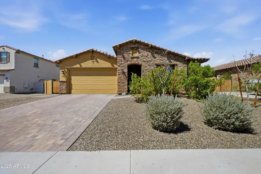 16392 W Madison Street, Goodyear, AZ 85338 - #2