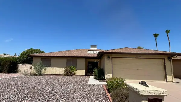 26429 S New Town Drive, Sun Lakes, AZ 85248