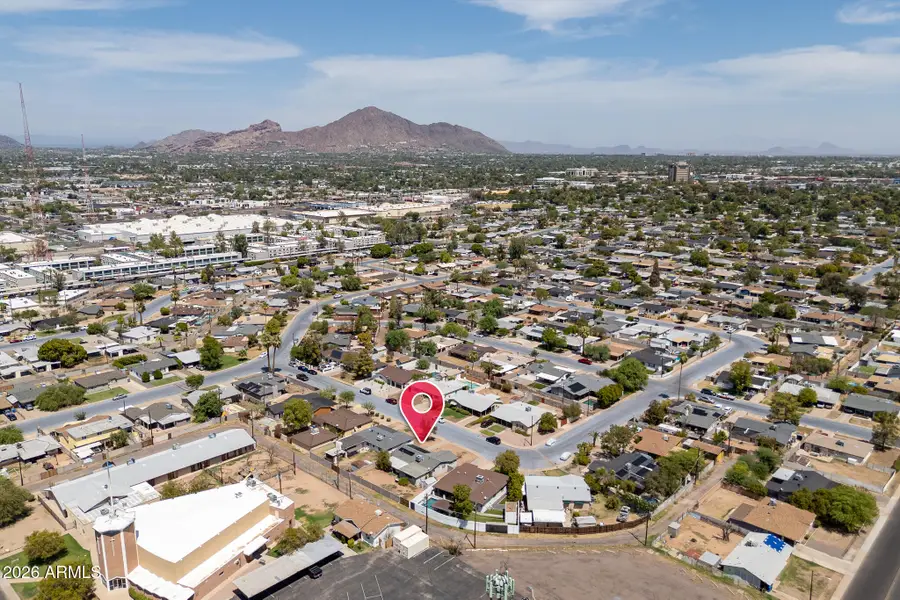 2402 N 36th Place, Phoenix, AZ 85008 - #2