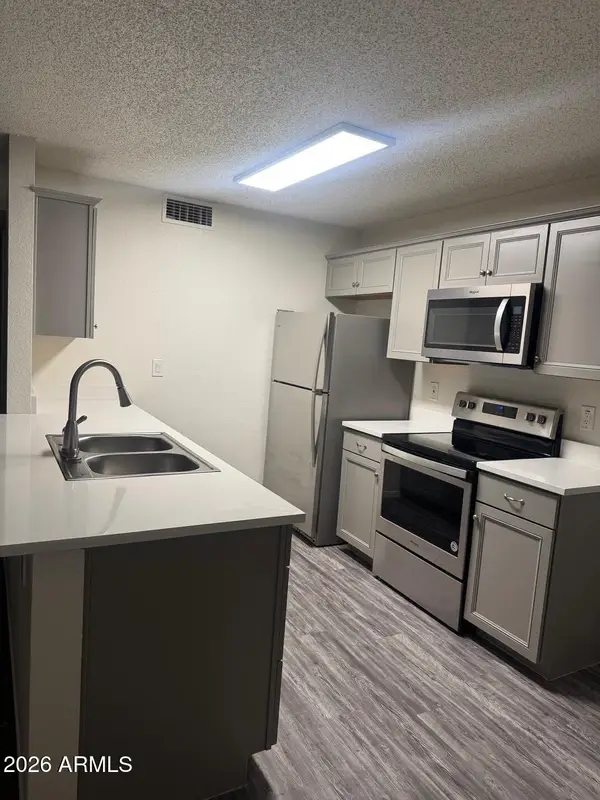 5236 W Peoria Avenue #102, Glendale, AZ 85302