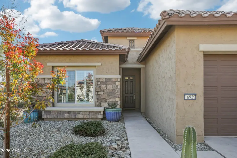 16929 W Cambridge Avenue, Goodyear, AZ 85395 - #2