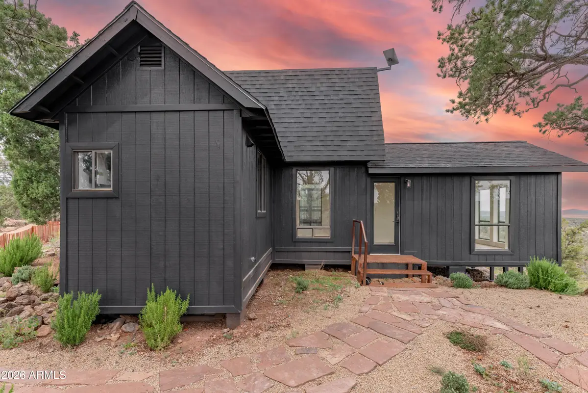 8200 W Rolling Ridge Road, Ash Fork, AZ 86320 - #1