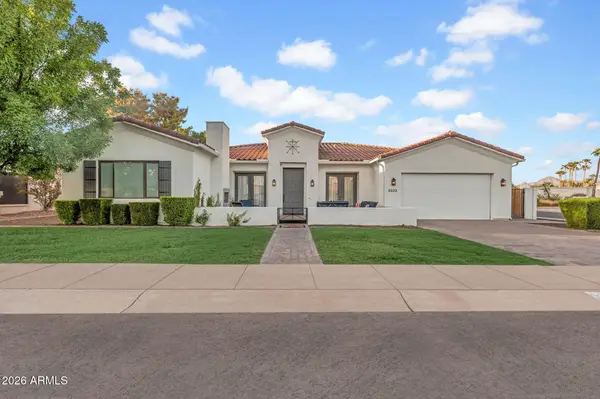 8032 E Del Laton Drive, Scottsdale, AZ 85258