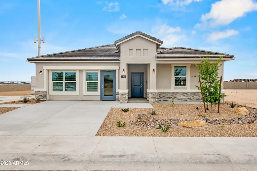 2918 W Stearn Avenue, Apache Junction, AZ 85120 - #2