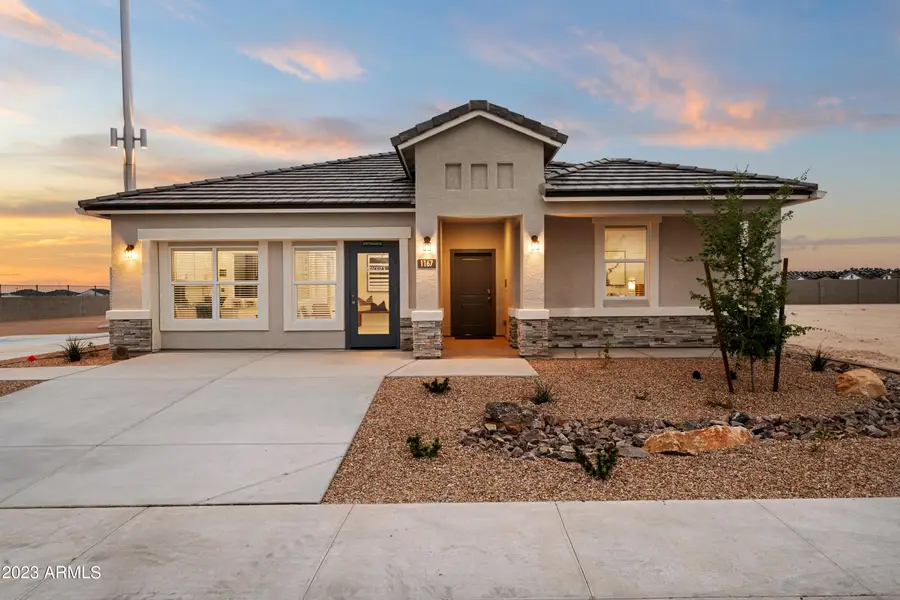 2918 W Stearn Avenue, Apache Junction, AZ 85120 - #3