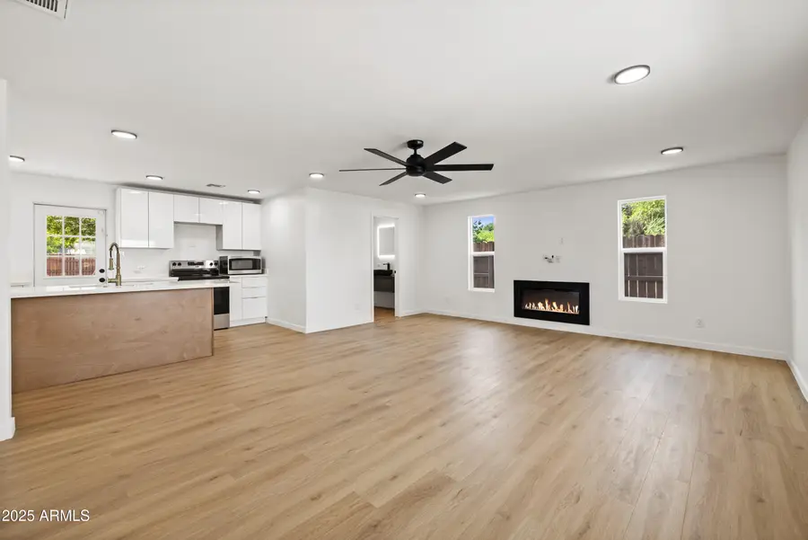 2201 N 29th Place, Phoenix, AZ 85008 - #2