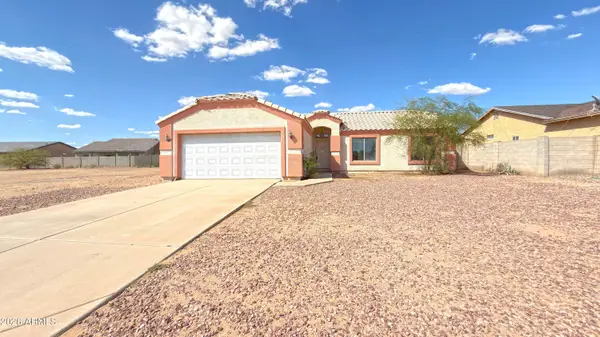 8306 W Pineveta Drive, Arizona City, AZ 85123