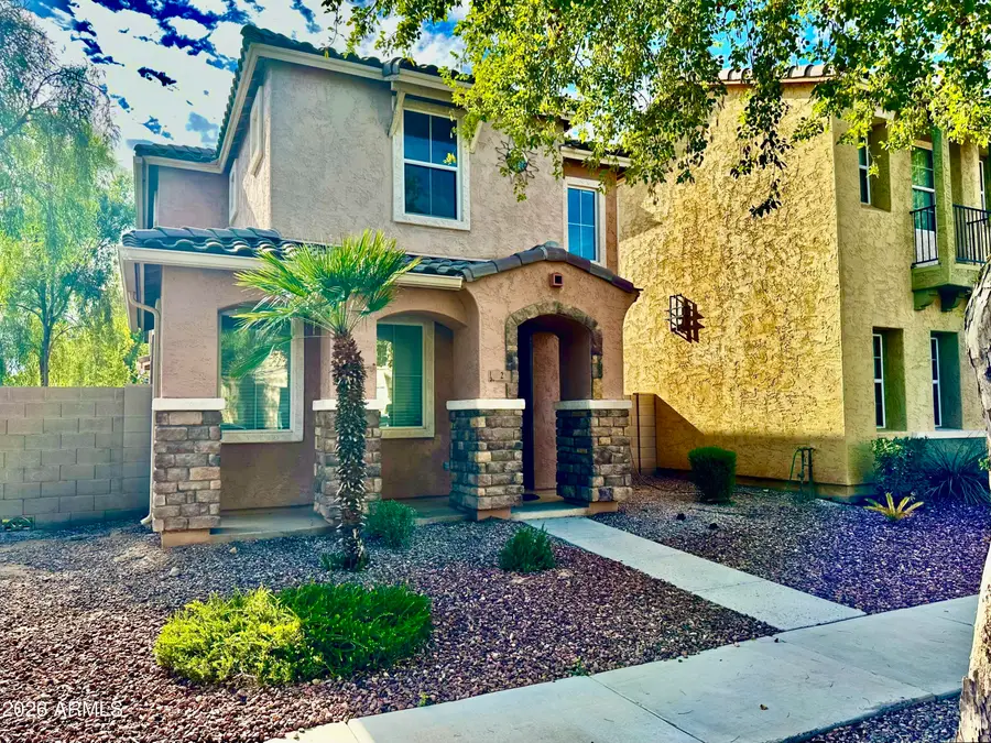 2 N 87th Lane, Tolleson, AZ 85353 - #2