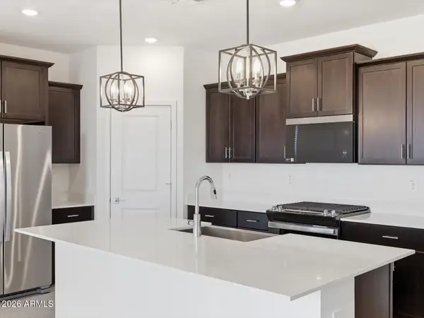2459 E Enantio Road, San Tan Valley, AZ 85143