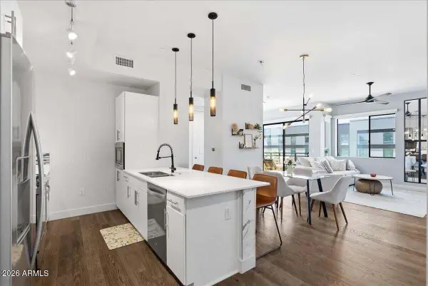 3131 N Central Avenue #4001, Phoenix, AZ 85012