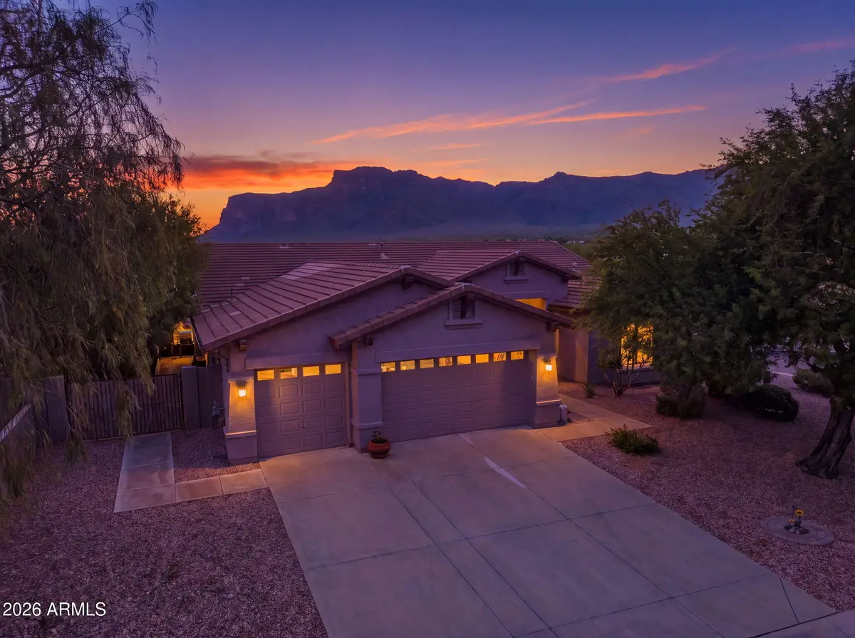 6752 E Barragan Drive, Gold Canyon, AZ 85118 - #1