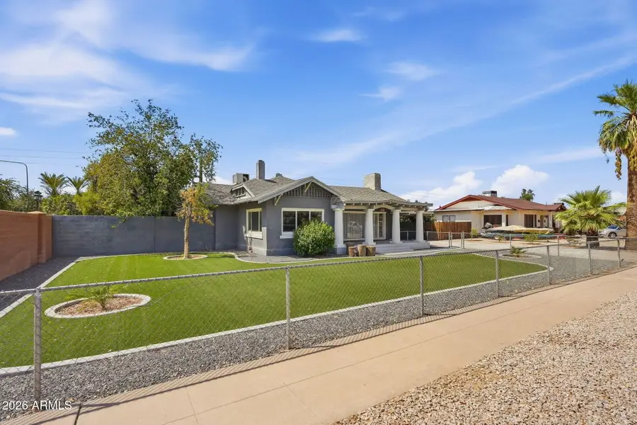 218 N Washington Street, Chandler, AZ 85225 - #2