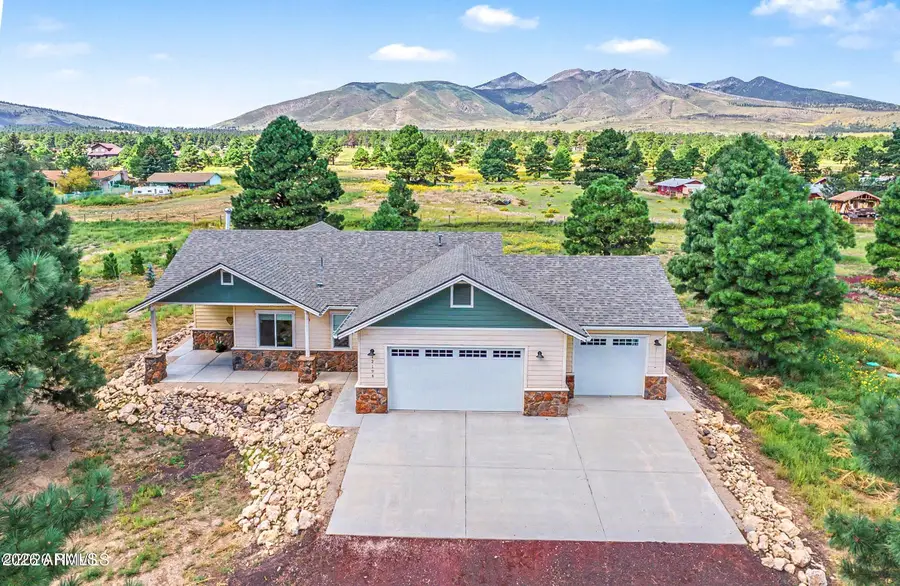 12194 Daniel Way, Flagstaff, AZ 86004 - #3