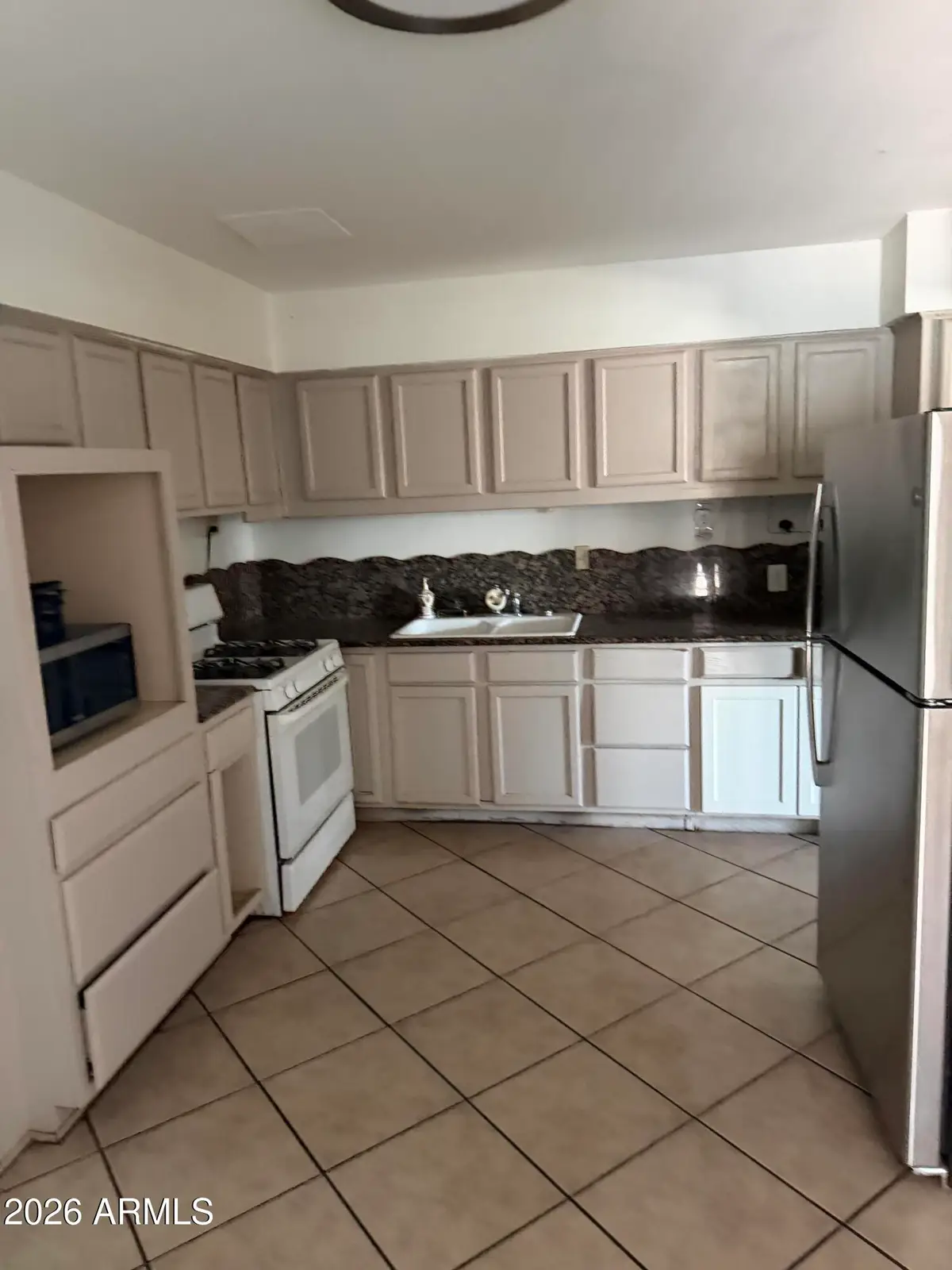 6952 W Wolf Street, Phoenix, AZ 85033 - #1