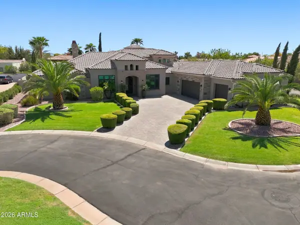 3415 E Aquarius Court, Chandler, AZ 85249