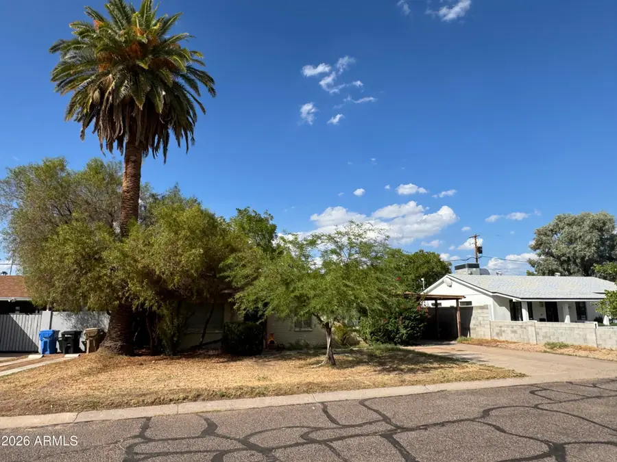 3516 E Amelia Avenue, Phoenix, AZ 85018 - #3
