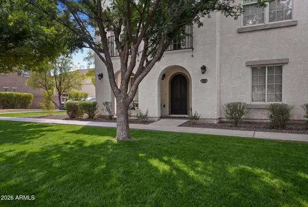 905 S Osborn Lane, Gilbert, AZ 85296