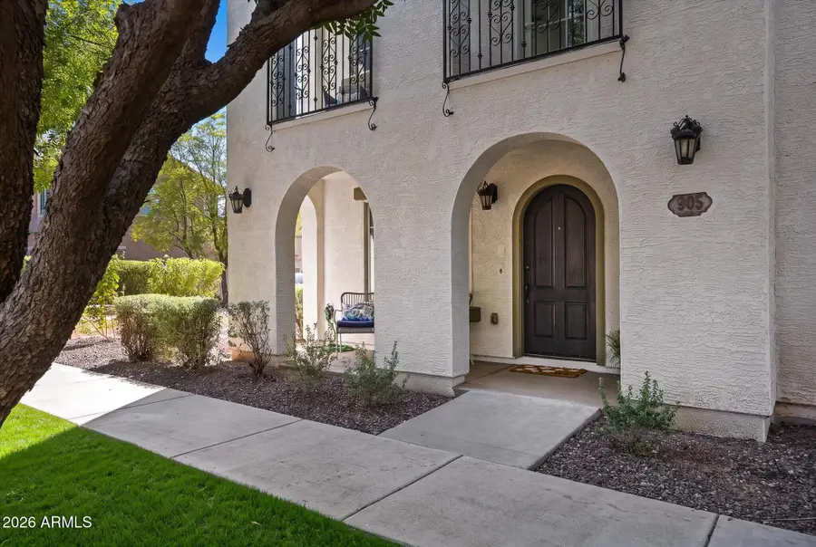 905 S Osborn Lane, Gilbert, AZ 85296 - #2