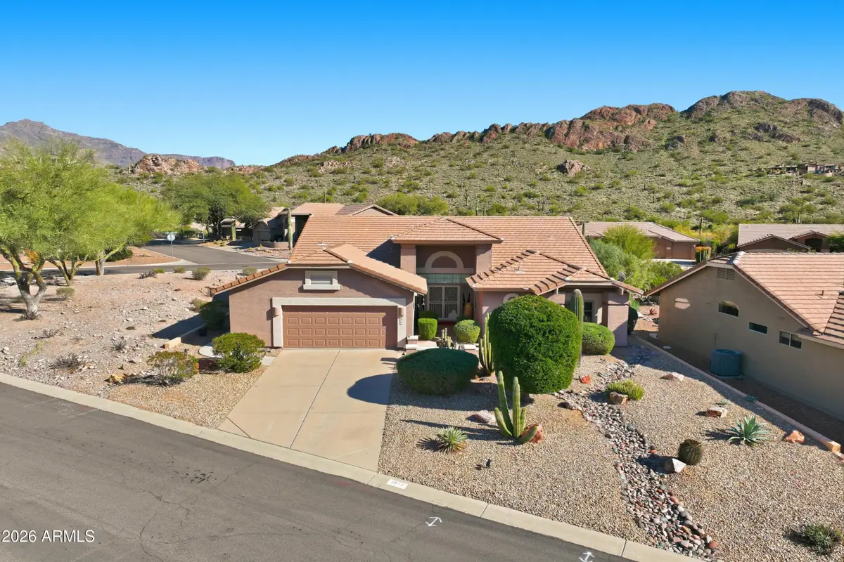 4817 S Nighthawk Drive, Gold Canyon, AZ 85118 - #1