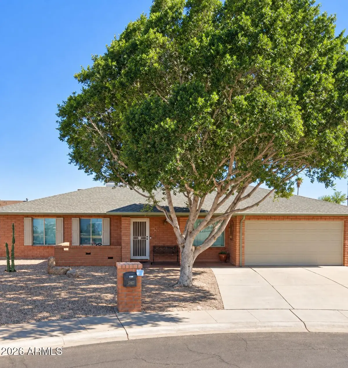 13821 N 40th Avenue, Phoenix, AZ 85053 - #1
