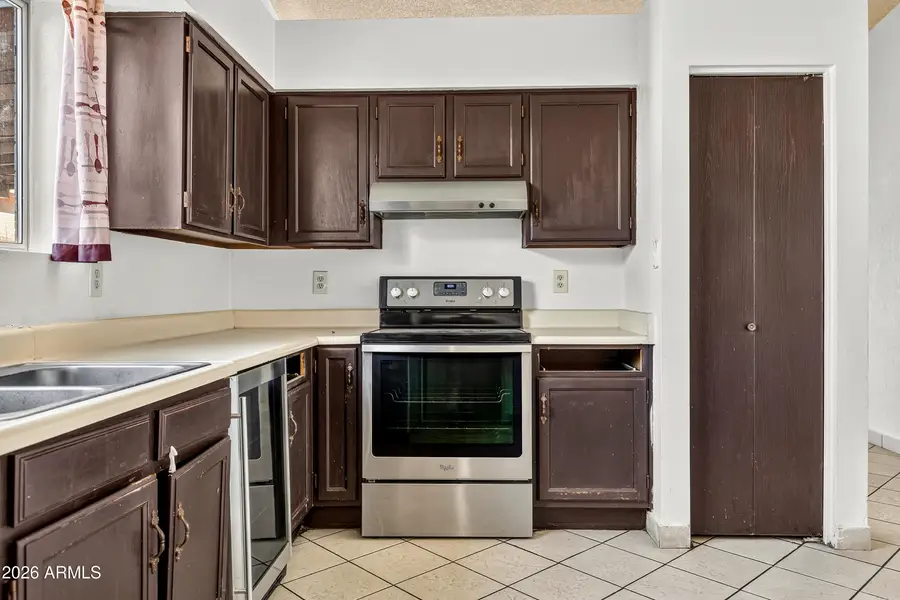 876 S Nebraska Street #10, Chandler, AZ 85225 - #3