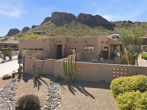 4830 S Strike It Rich Drive, Gold Canyon, AZ 85118