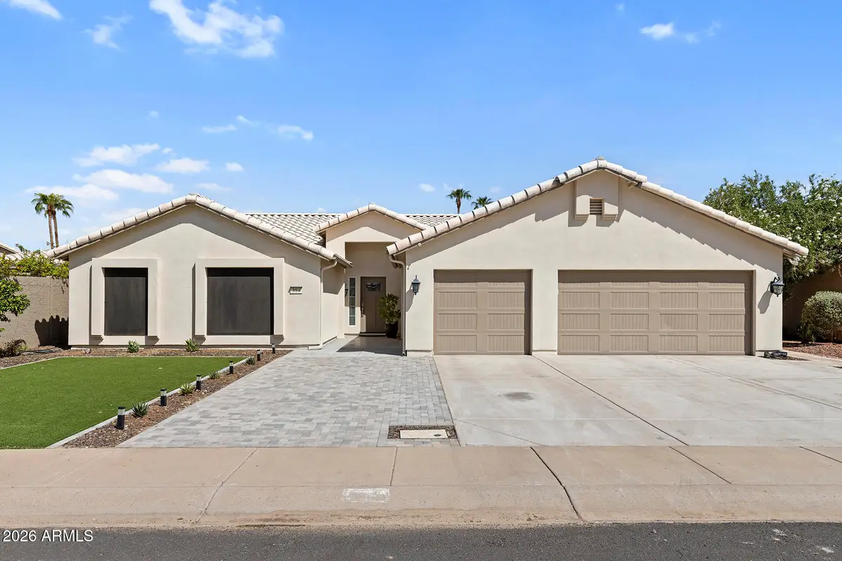 354 W Amoroso Drive, Gilbert, AZ 85233 - #1