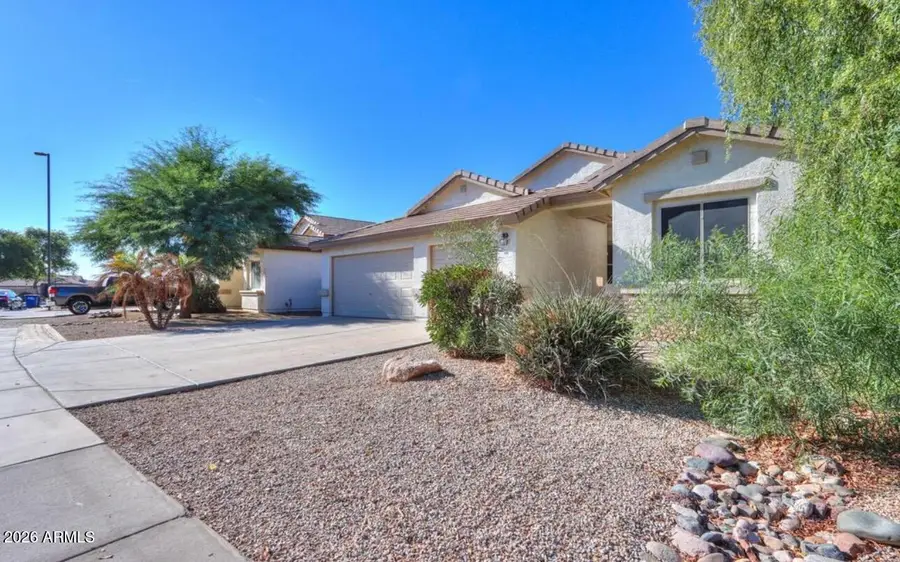 946 S Parkcrest Street, Gilbert, AZ 85296 - #3