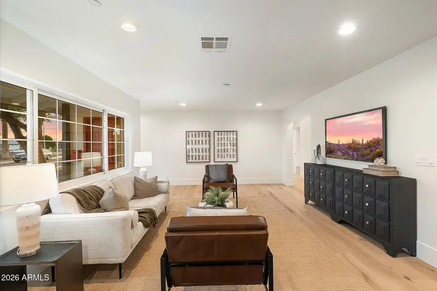 8212 E Wilshire Drive, Scottsdale, AZ 85257 - #3