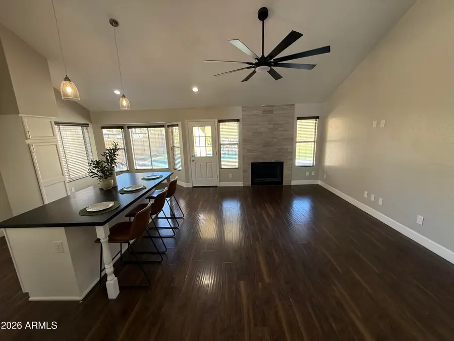 1210 E Amberwood Drive, Phoenix, AZ 85048 - #2