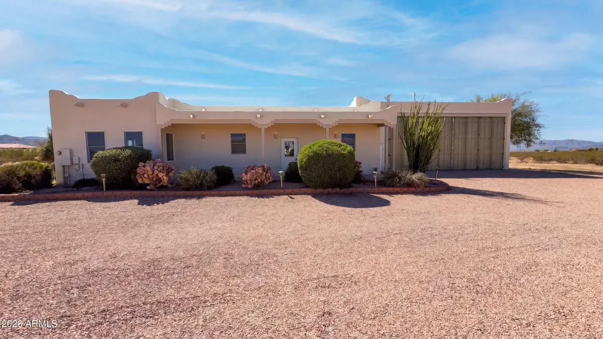 51340 W Iver Road, Aguila, AZ 85320 - #1