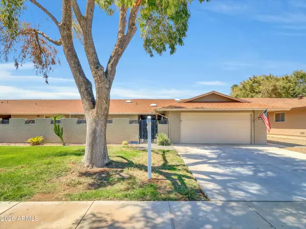 18414 N 104th Avenue, Sun City, AZ 85373