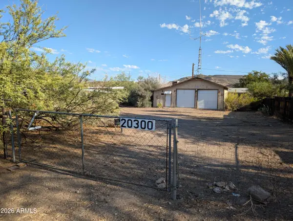 20300 E Emerald Drive #4, Black Canyon City, AZ 85324
